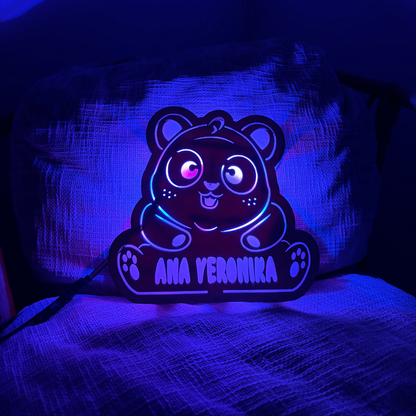 Lesena lučka panda z imenom - Pandaglow